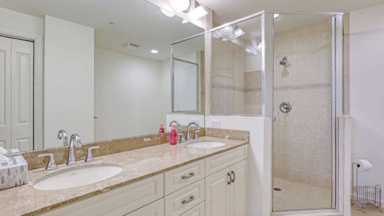 Photo of Bathroom in Cape Harbour