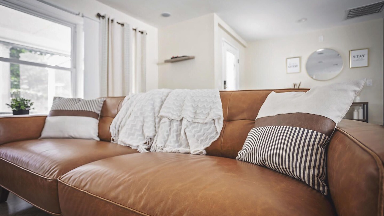 Photo of Livingroom in Seffner Community Alliance