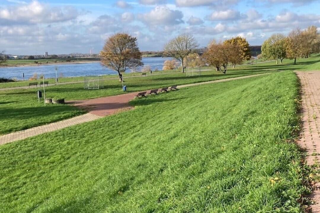 Photo of Outdoor in Laar