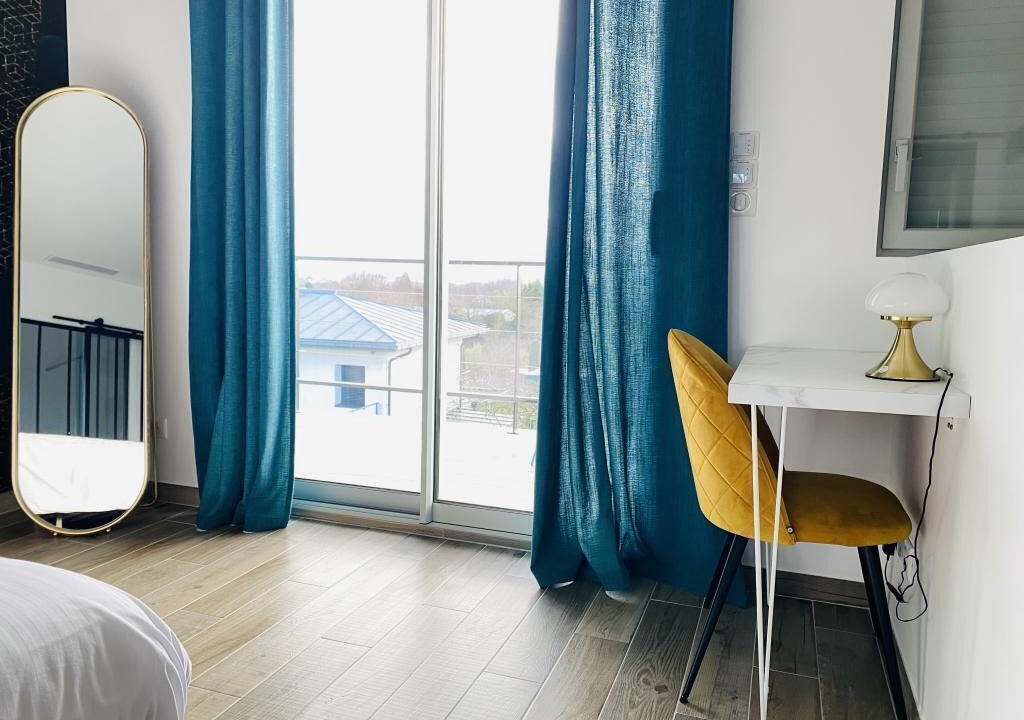Photo of Bedroom in Saint-Prix