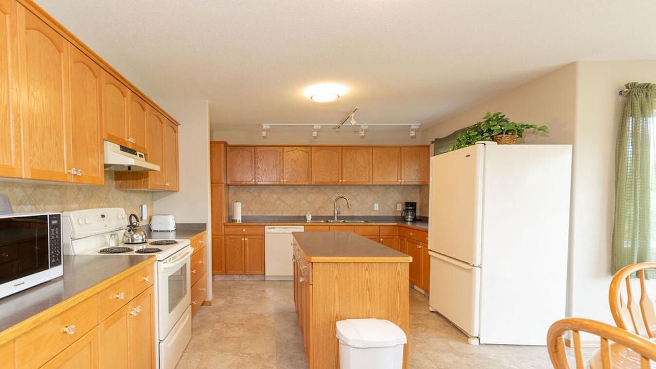 Photo of Kitchen in Division No. 3