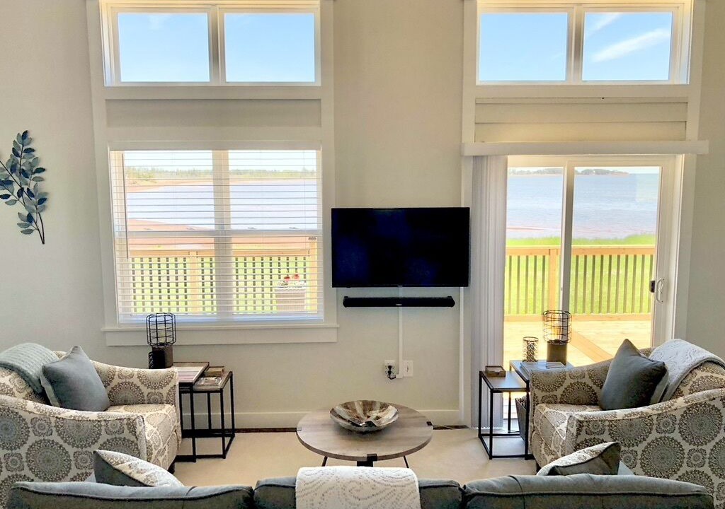 Photo of Livingroom in Charlotte's Shore