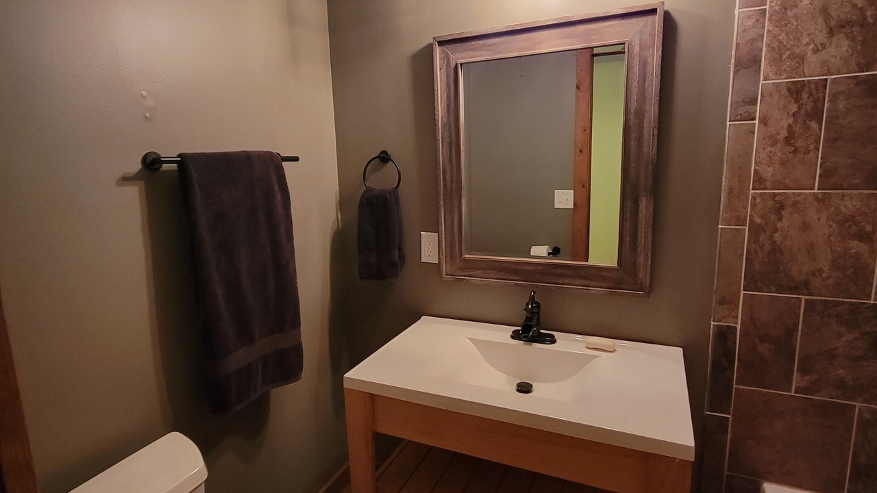 Photo of Bathroom in Peach County