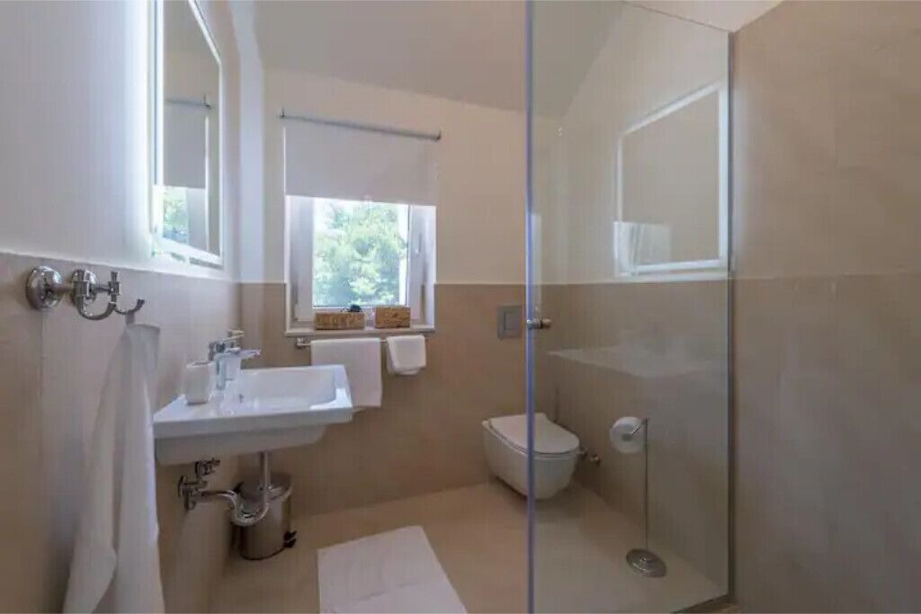Photo of Bathroom in Pitve