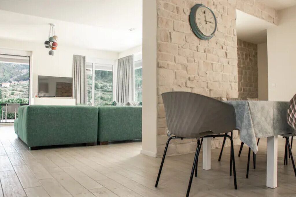 Photo of Livingroom in Pitve