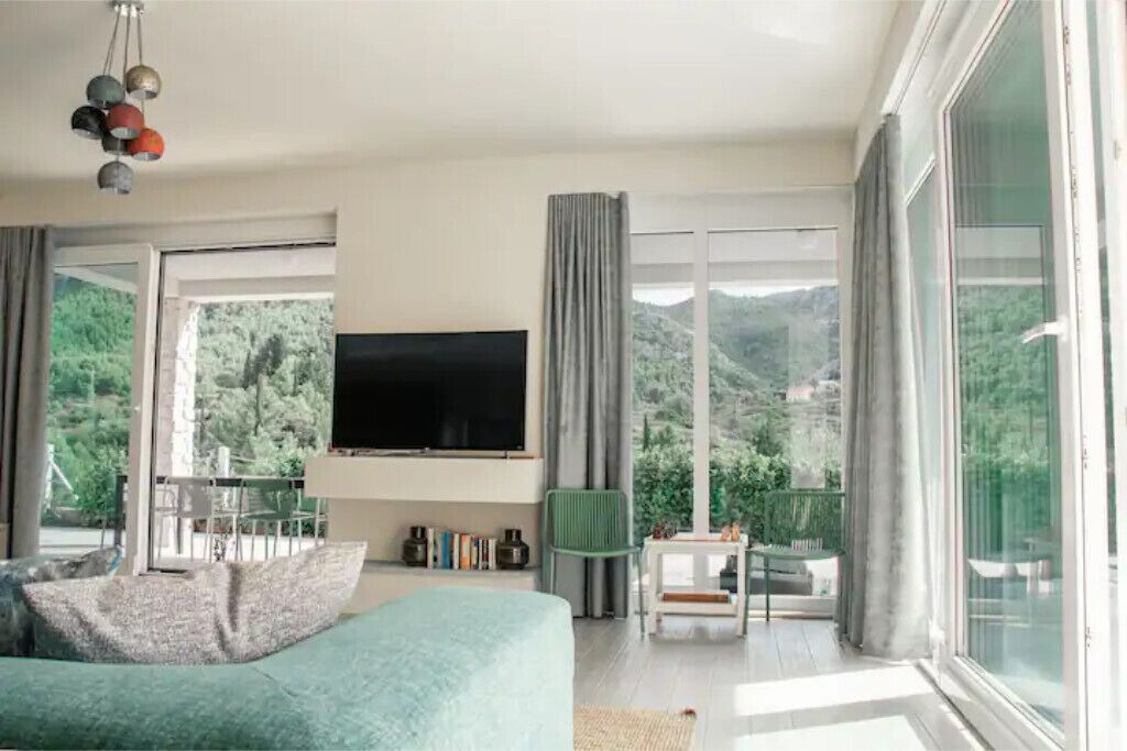 Photo of Livingroom in Pitve