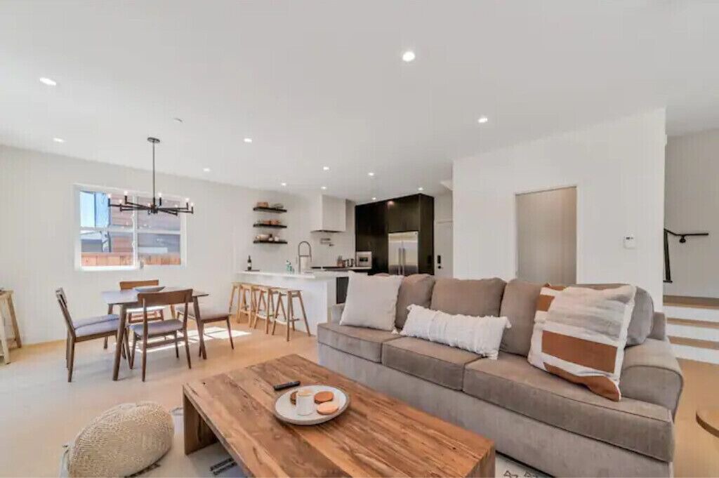 Photo of Livingroom in El Granada