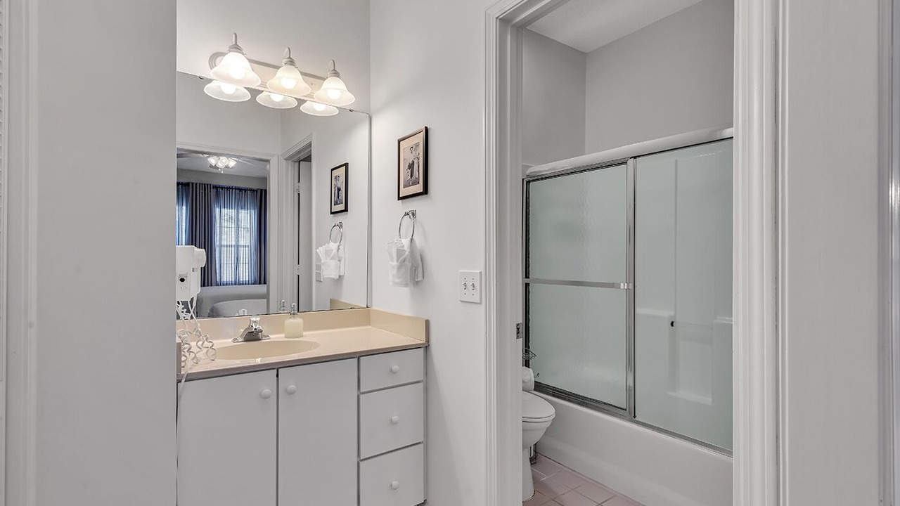 Photo of Bathroom in Red Hill