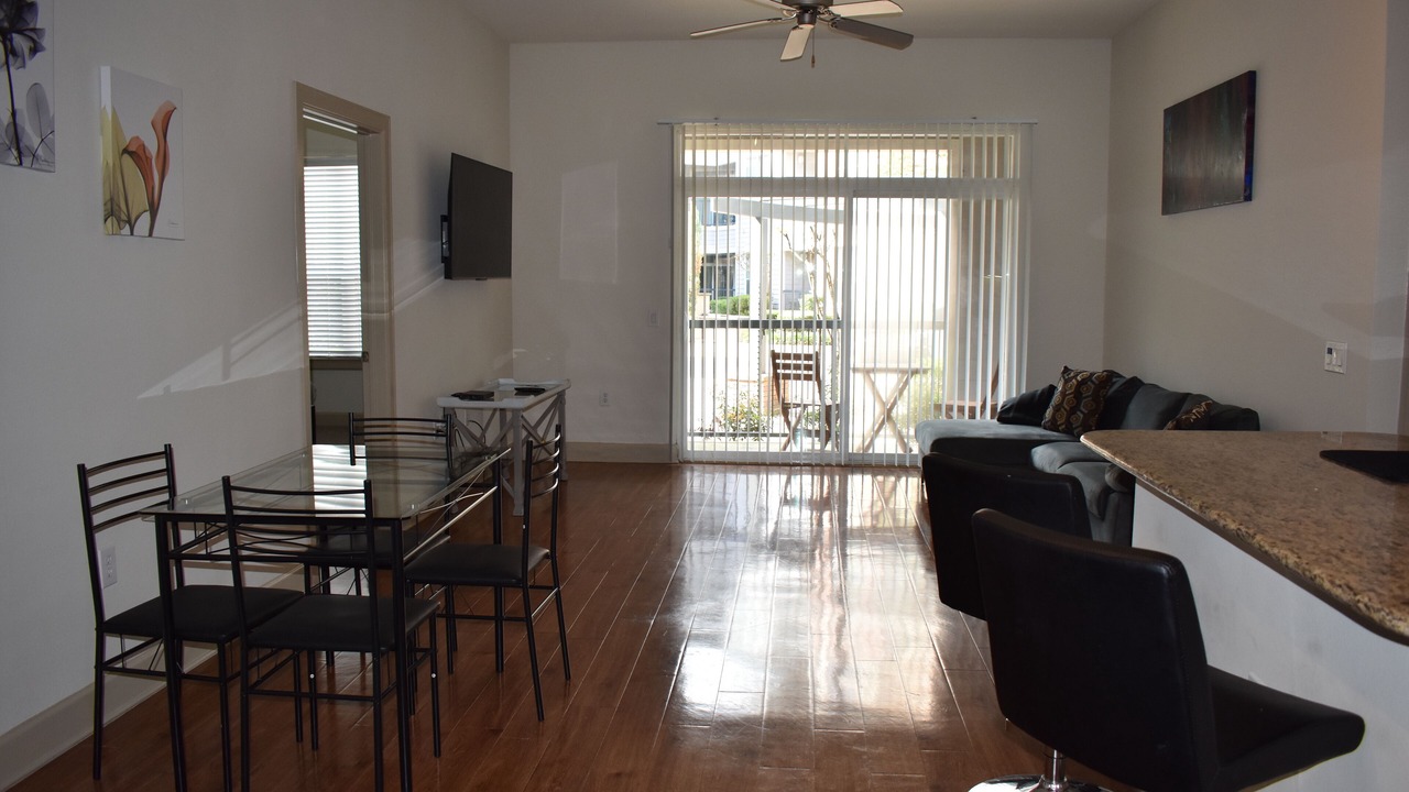 Photo of Livingroom in Astrodome