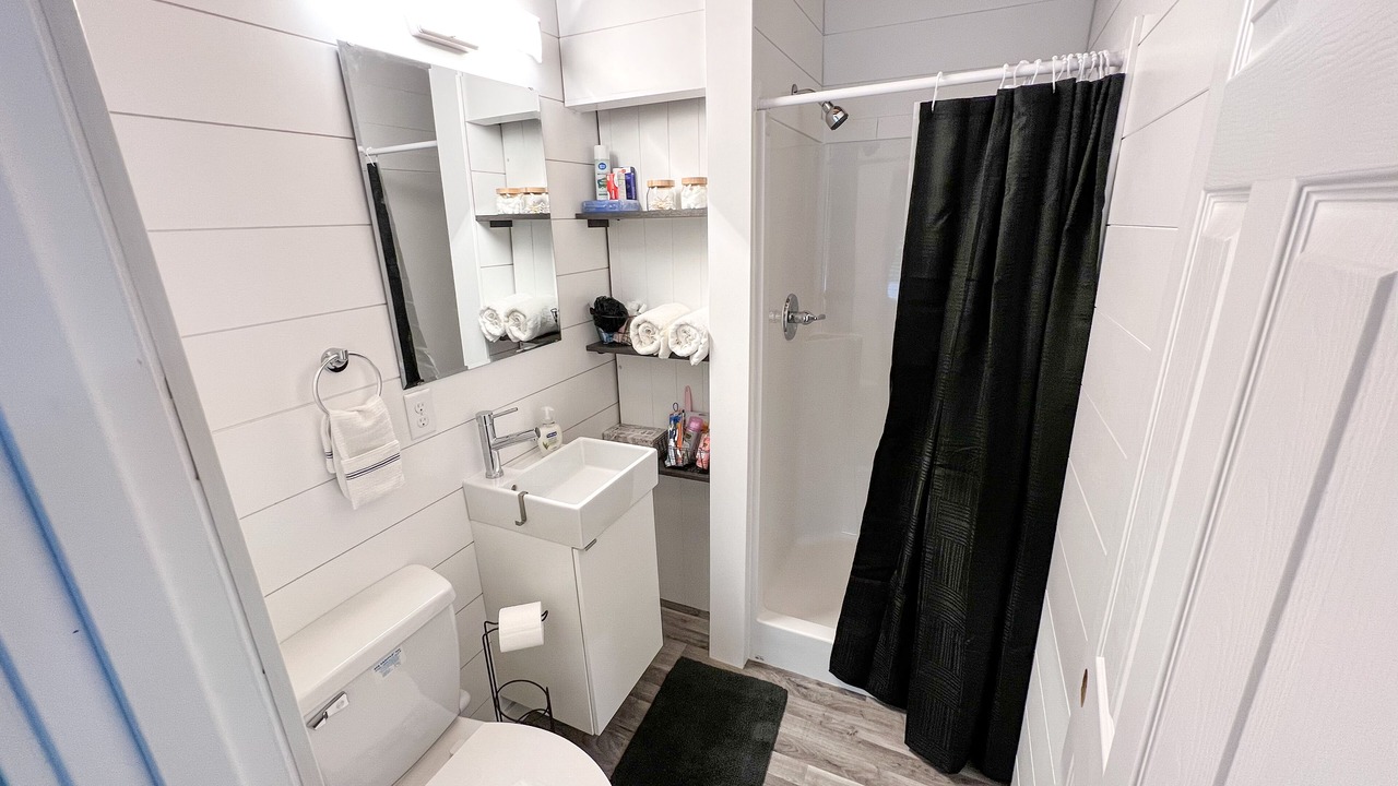 Photo of Bathroom in East Dubuque
