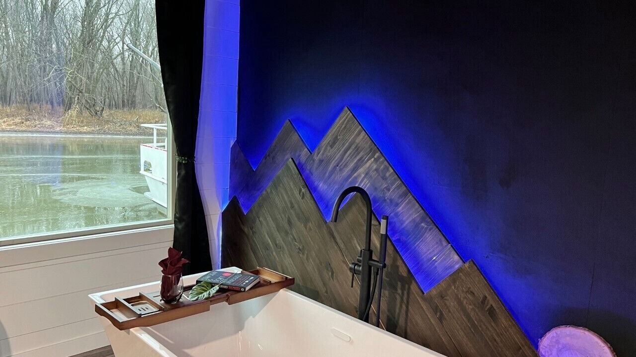 Photo of Bathroom in East Dubuque