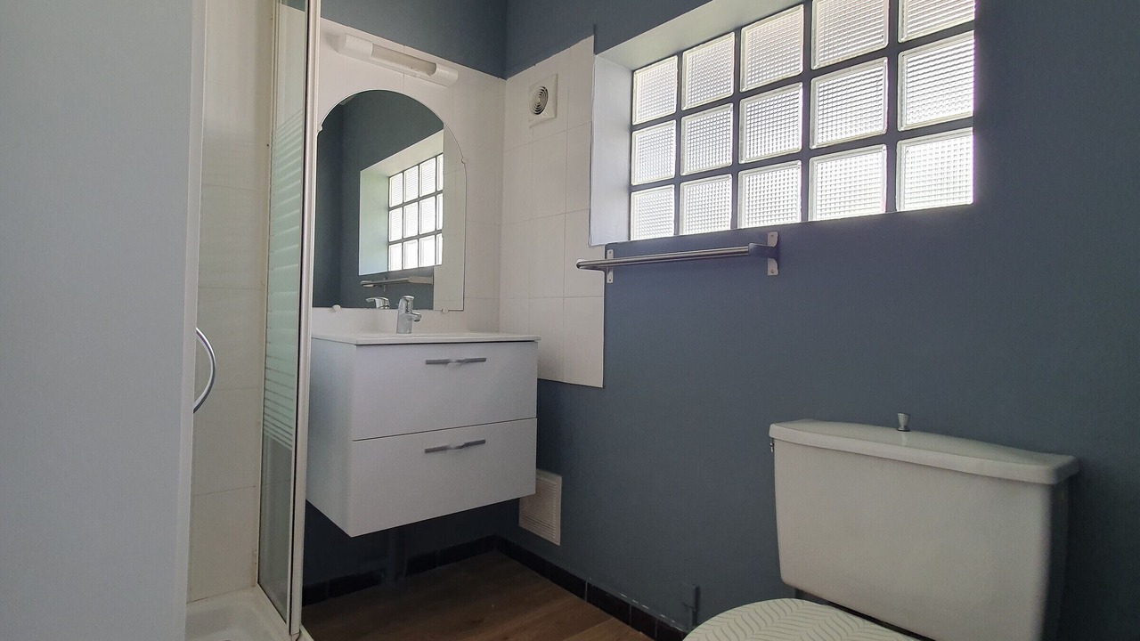 Photo of Bathroom in LʼAiguillon-sur-Mer