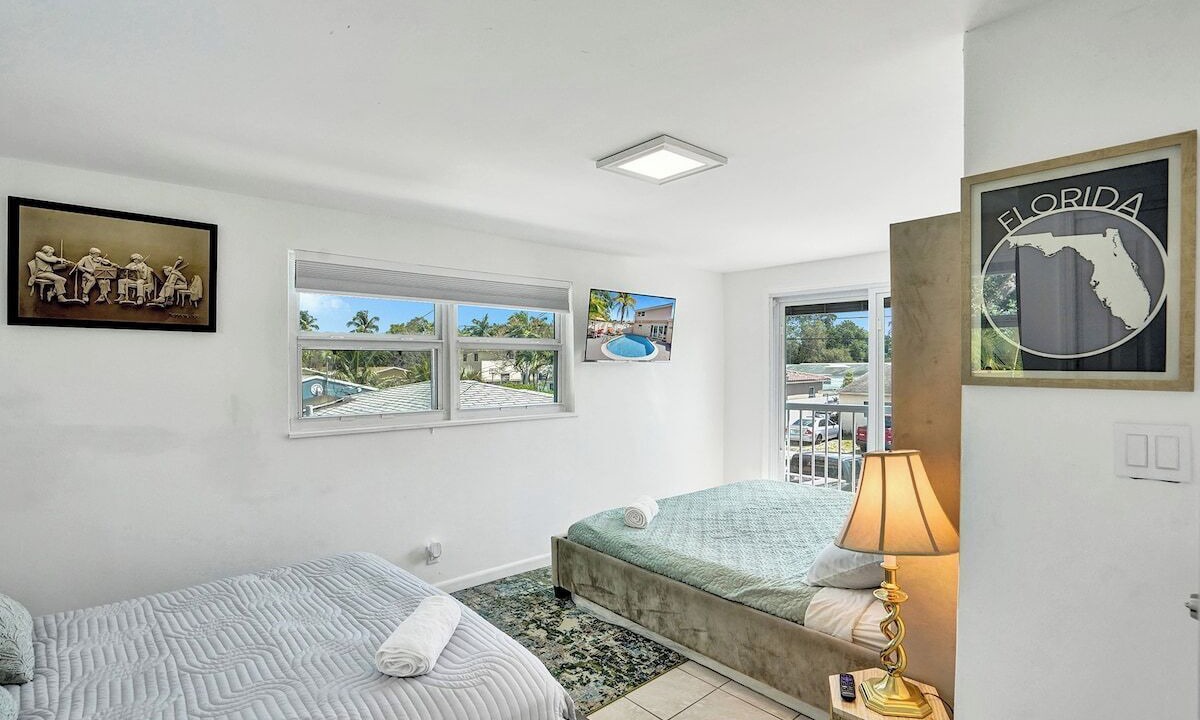 Photo of Bedroom in Hallandale Beach