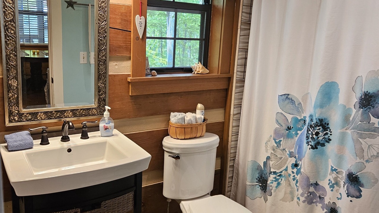 Photo of Bathroom in Fairview