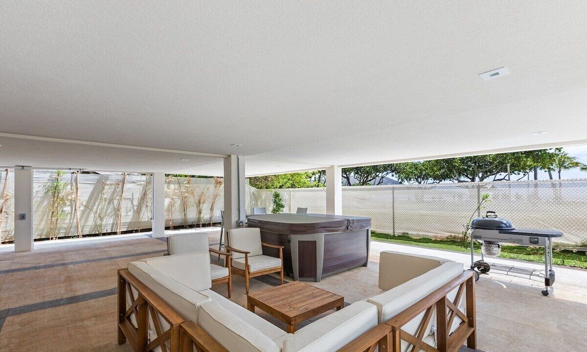 Photo of Patio Balcony in Portlock