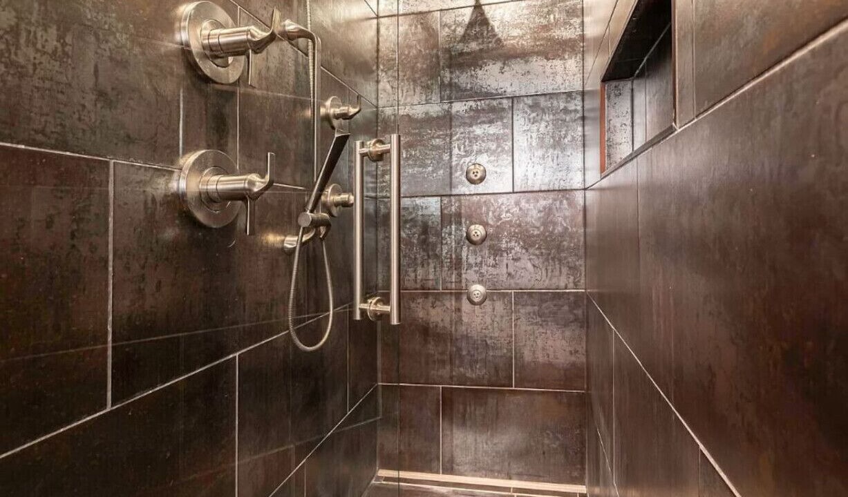 Photo of Bathroom in Murphysboro