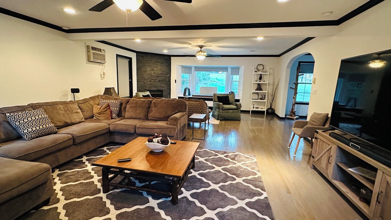 Photo of Livingroom in Tunkhannock Township