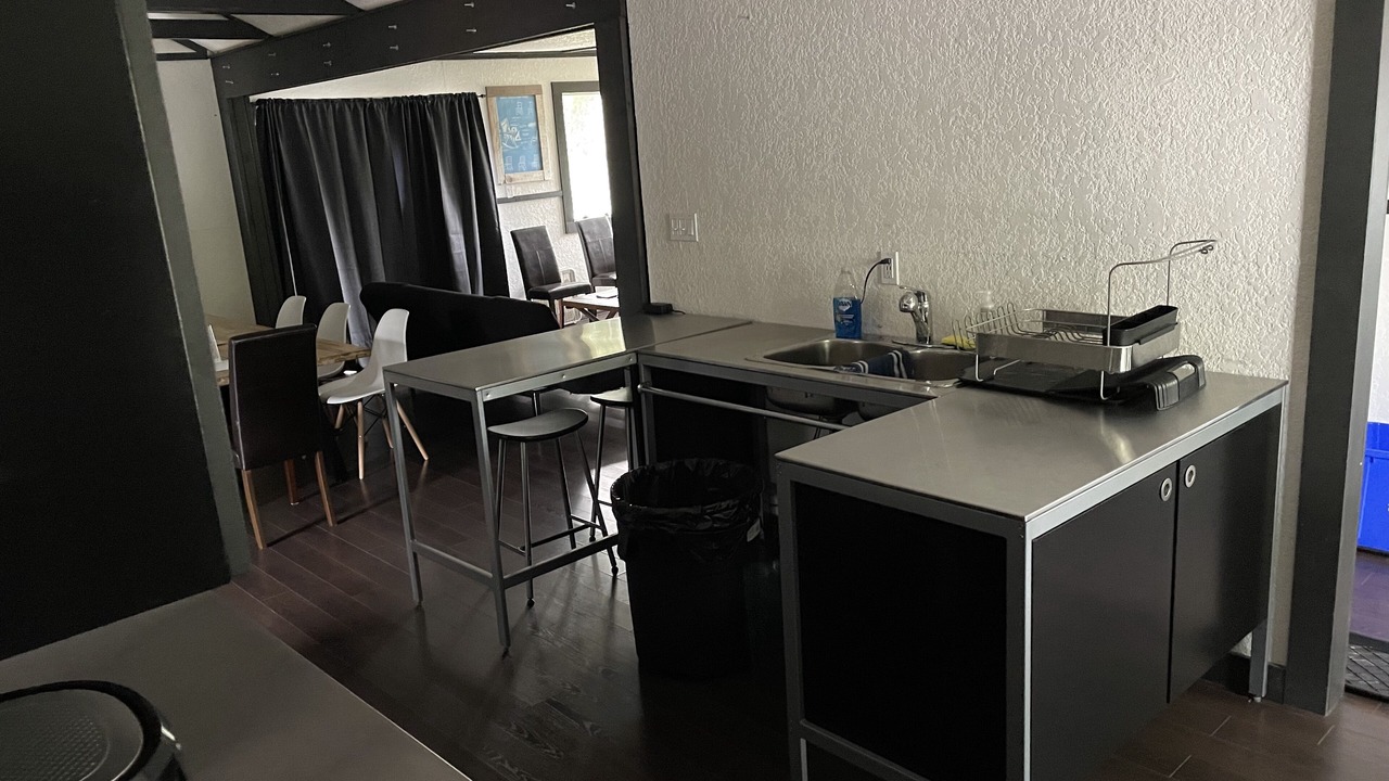 Photo of Kitchen in Lester Beach