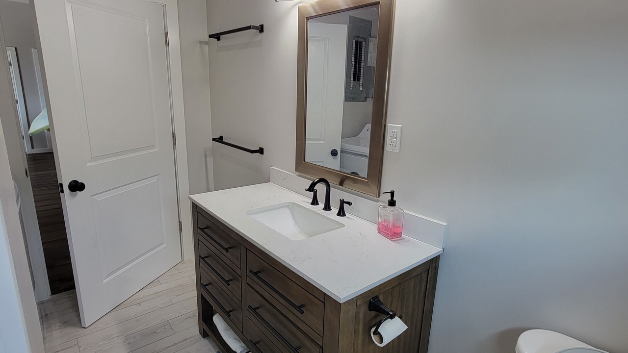 Photo of Bathroom in Green Turtle Cay