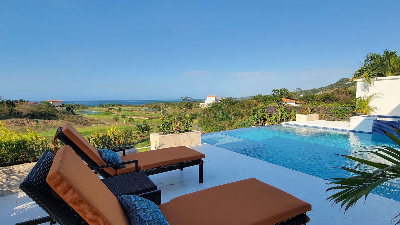 Photo of Outdoor in Pristine Bay