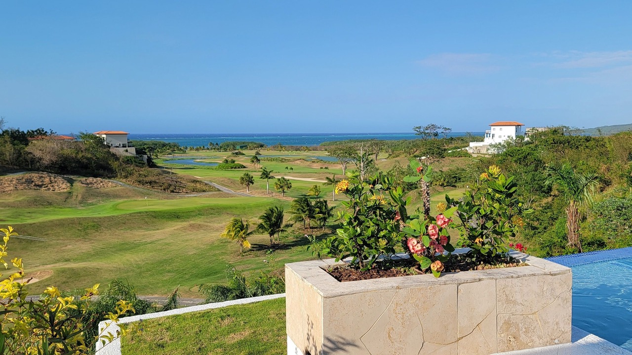 Photo of Outdoor in Pristine Bay