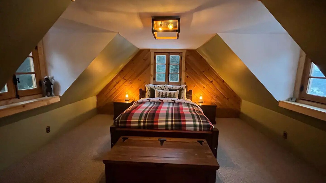 Photo of Bedroom in Hemlock Valley