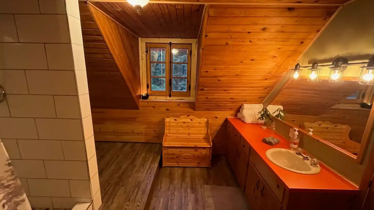 Photo of Bathroom in Hemlock Valley