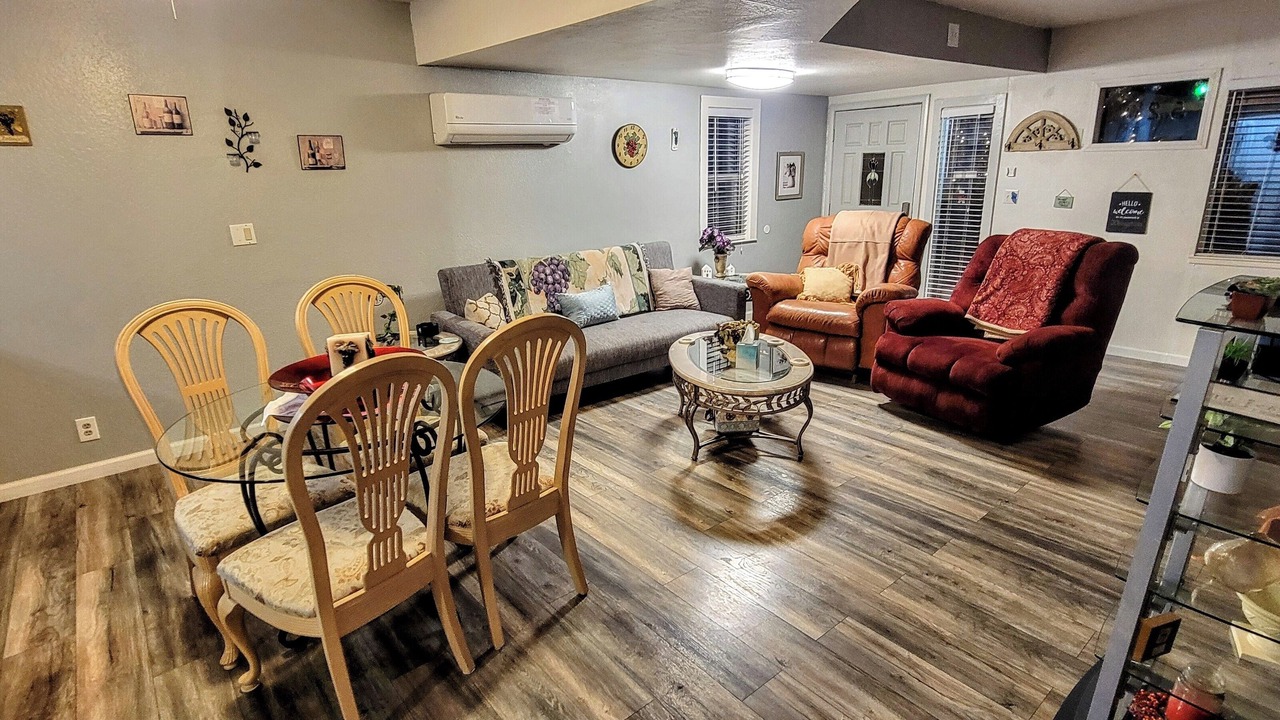 Photo of Livingroom in Roseville