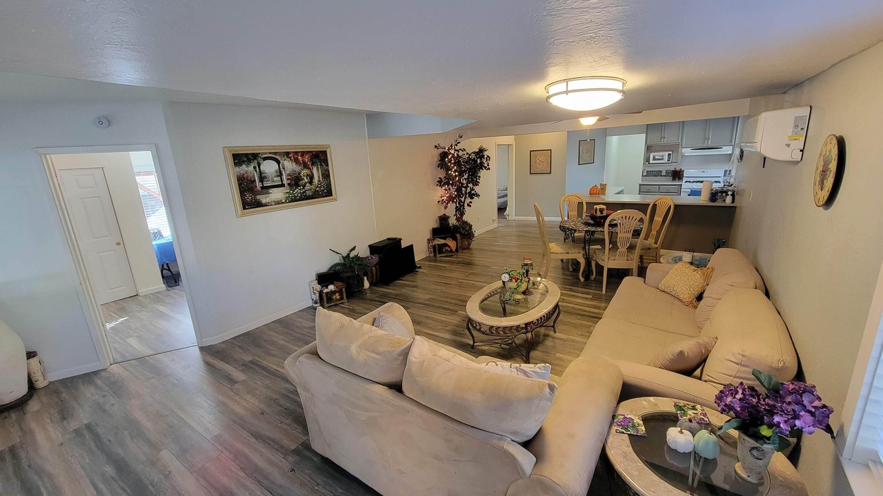 Photo of Livingroom in Roseville
