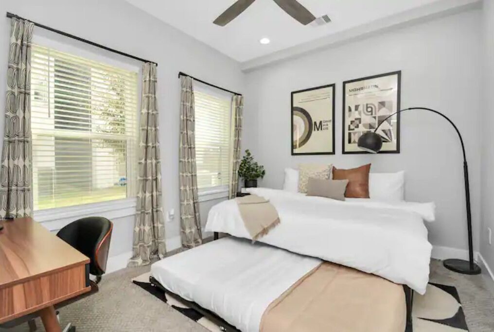Photo of Bedroom in Astrodome
