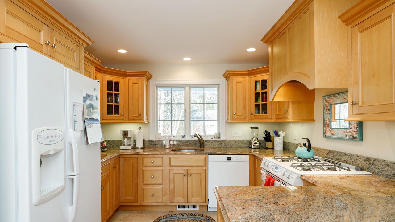 Photo of Kitchen in Popponesset