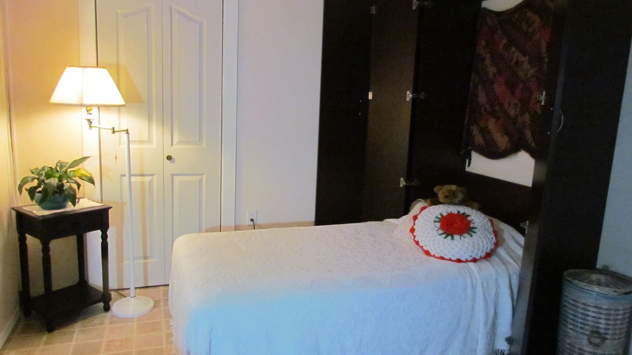 Photo of Bedroom in Maple Bay