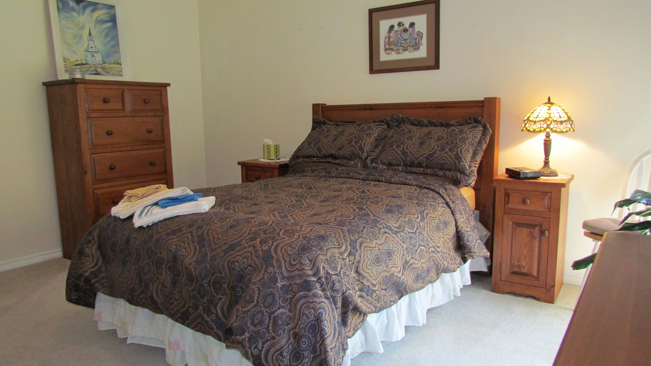 Photo of Bedroom in Maple Bay