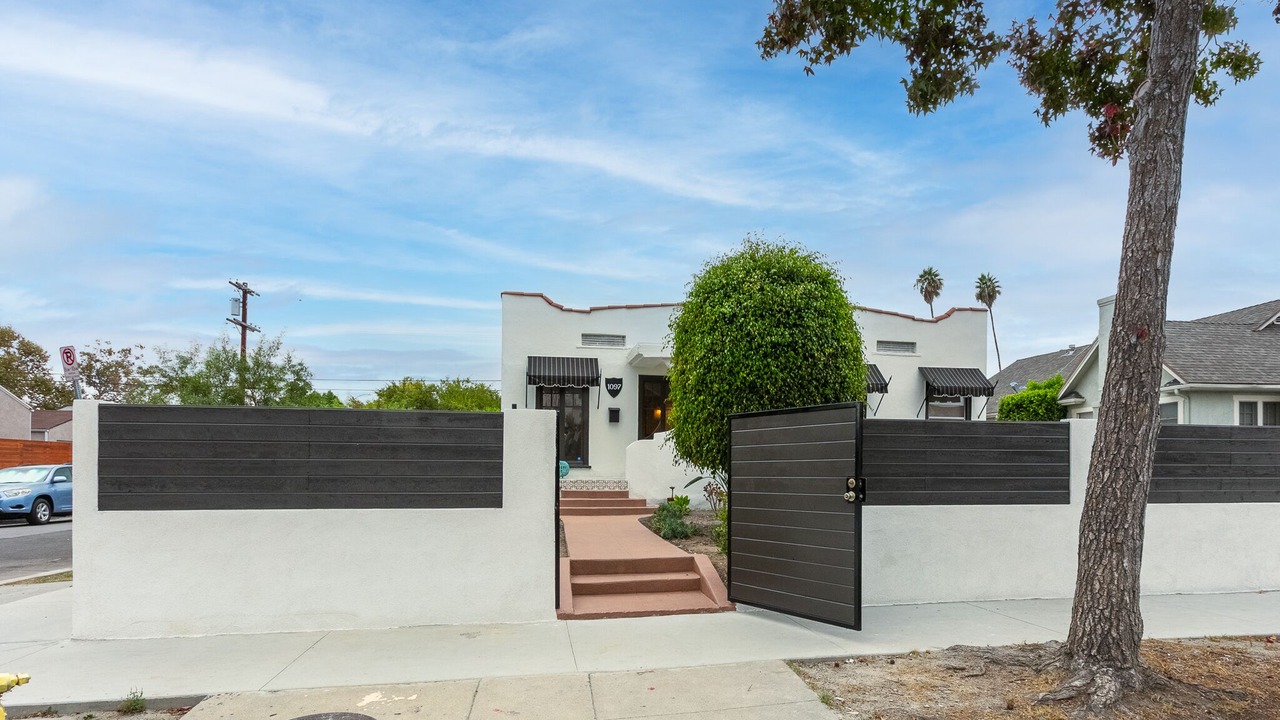 Photo of Outdoor in Mid City