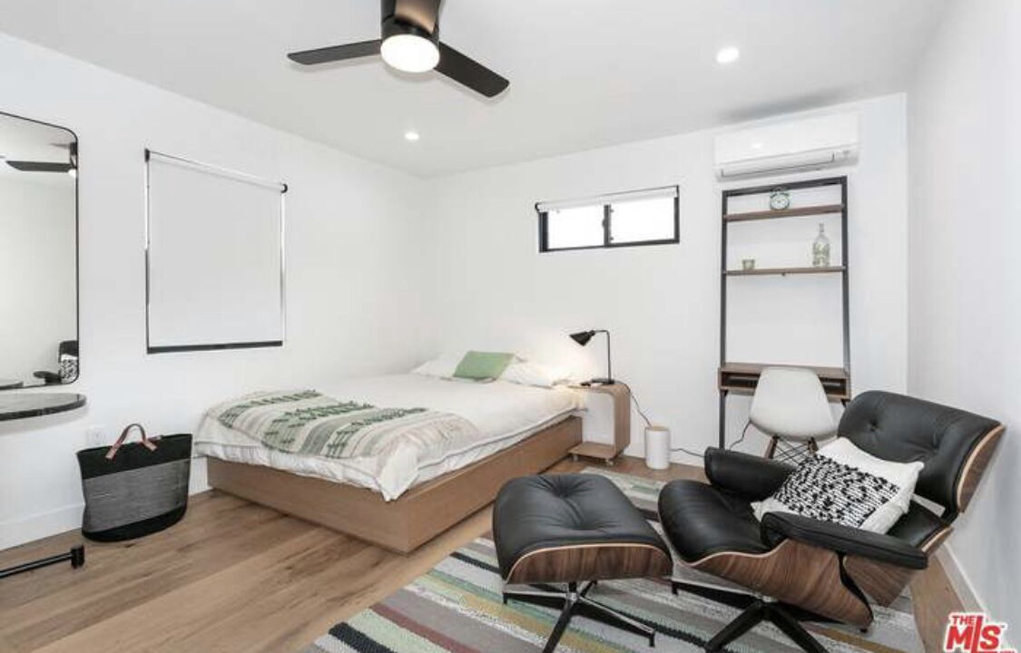 Photo of Bedroom in Mid City
