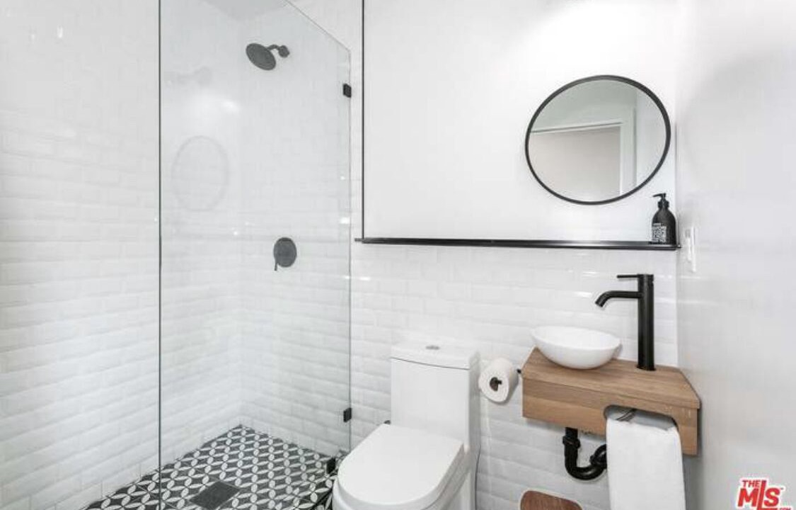 Photo of Bathroom in Mid City