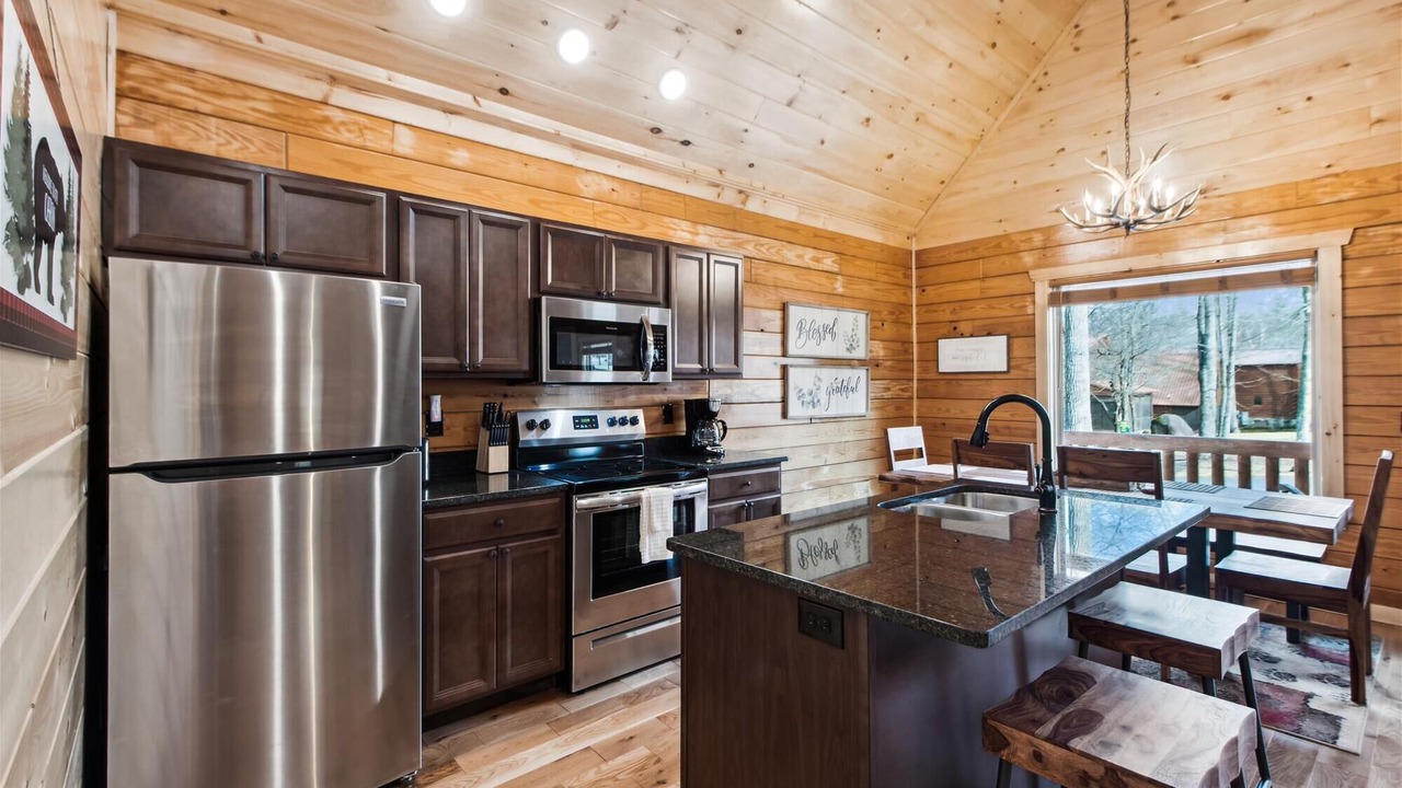 Photo of Kitchen in White Oak Lodge