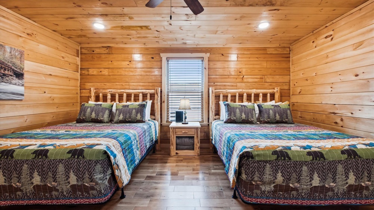 Photo of Bedroom in White Oak Lodge