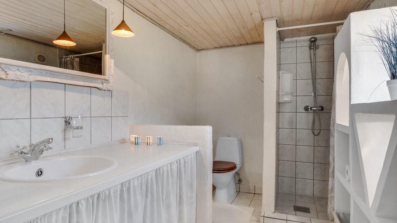Photo of Bathroom in Pandrup
