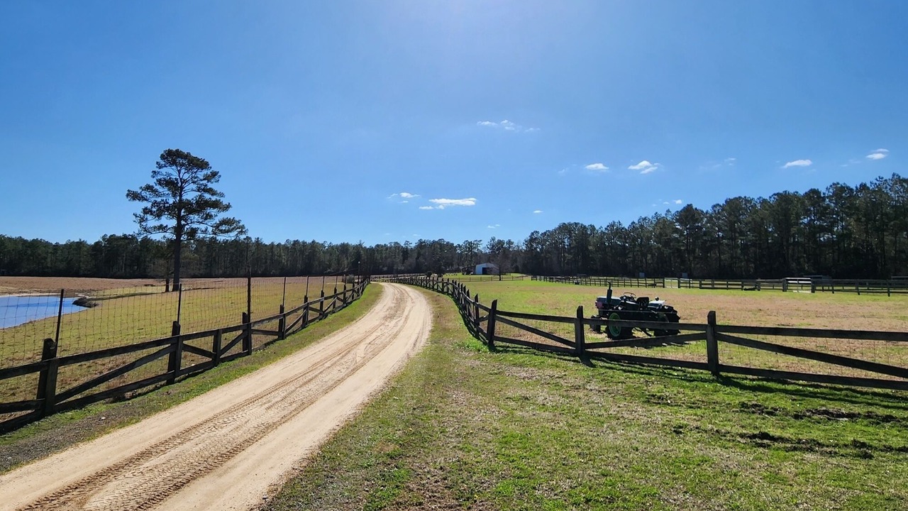 Photo of Outdoor in Perkinston