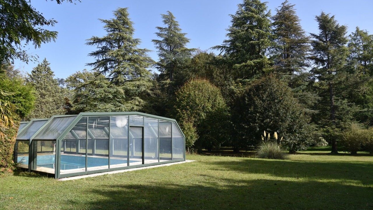 Photo of Outdoor in Hermeray