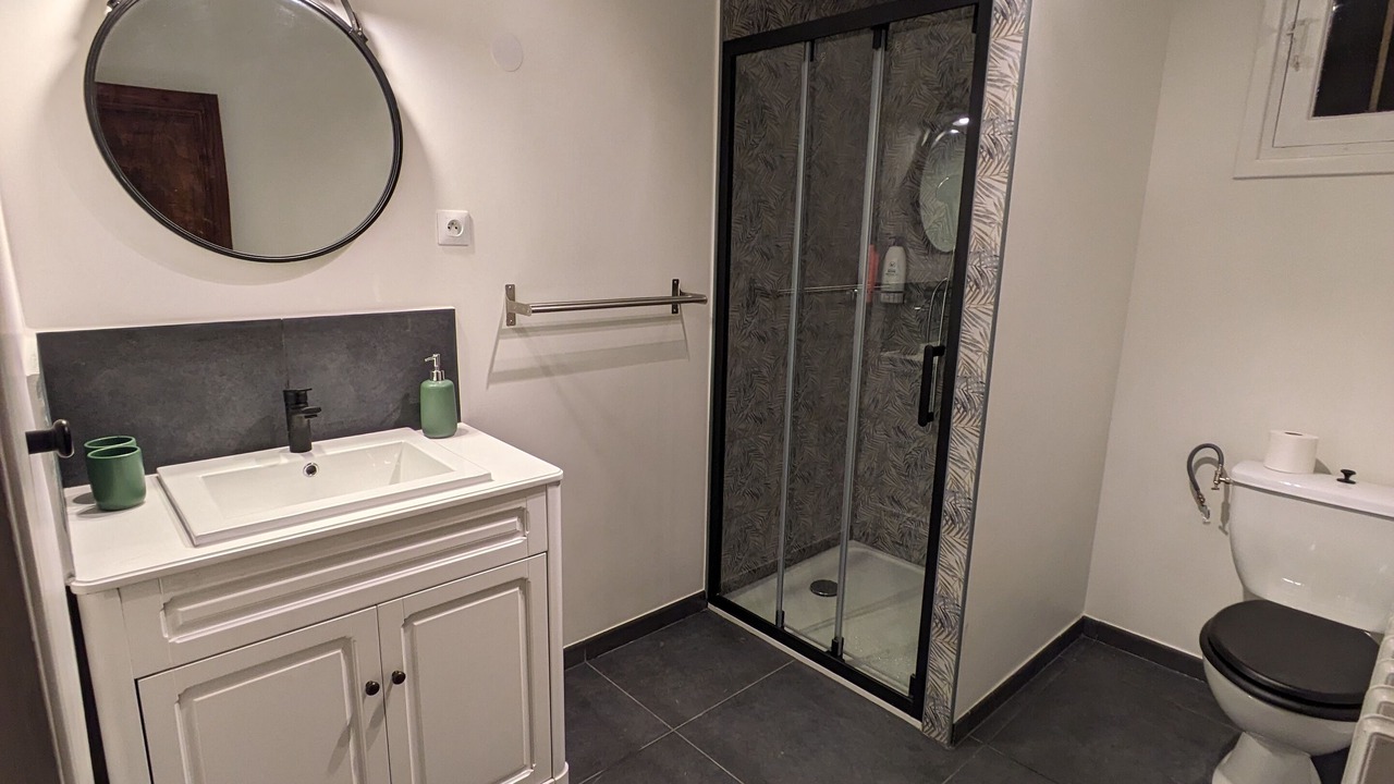 Photo of Bathroom in Hermeray