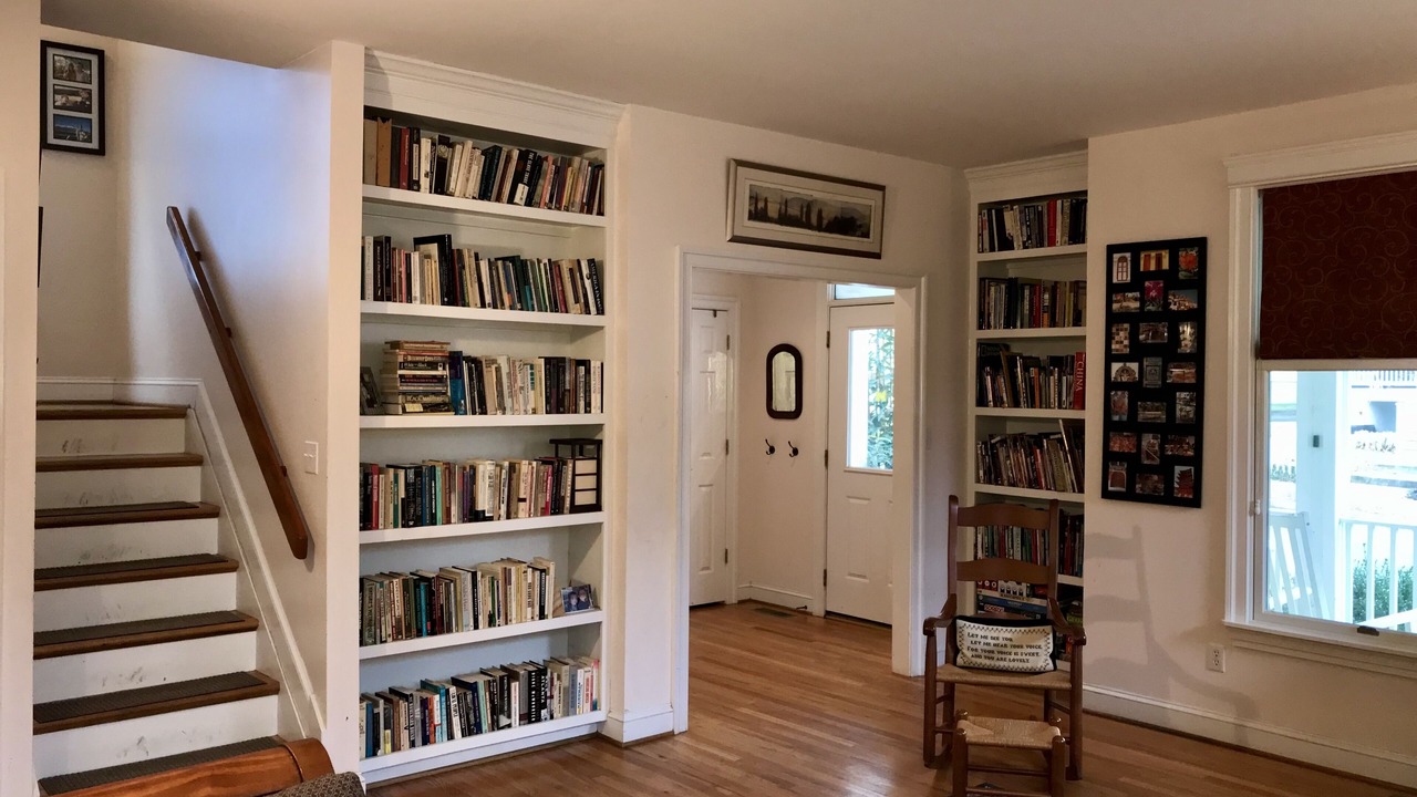 Photo of Livingroom in Barracks Rugby