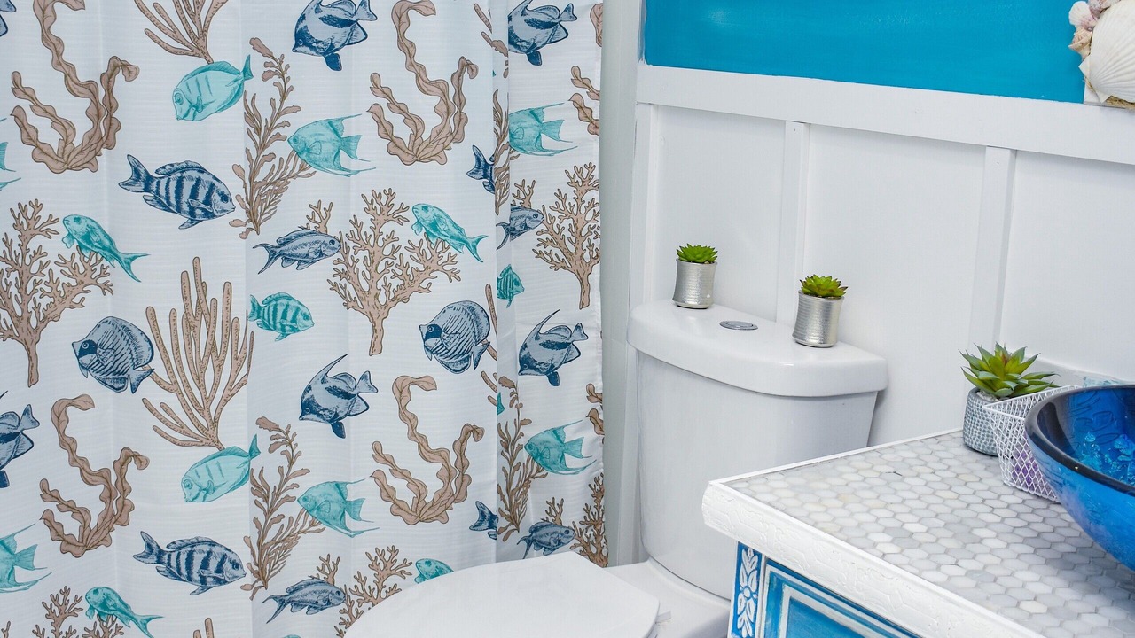 Photo of Bathroom in Hialeah