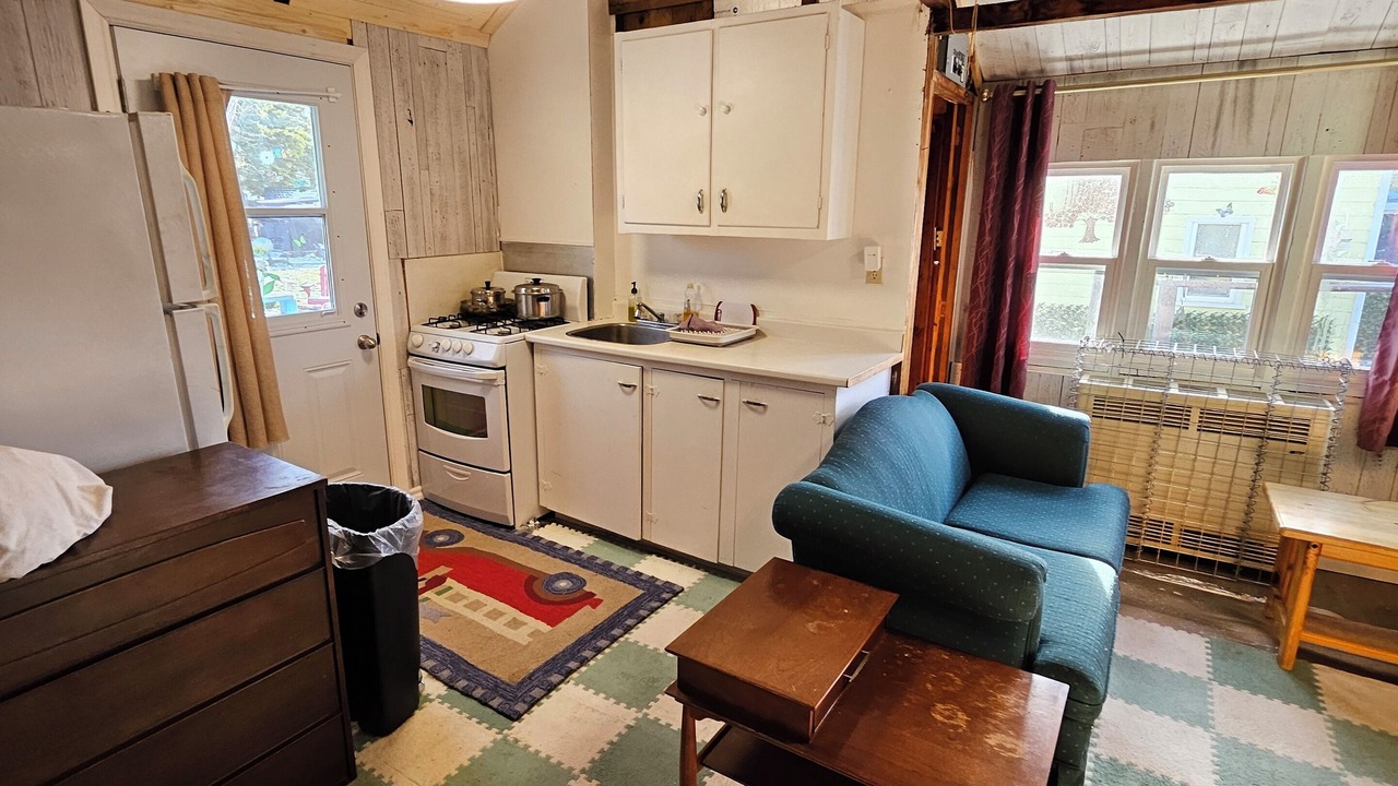 Photo of Livingroom in Lindsay