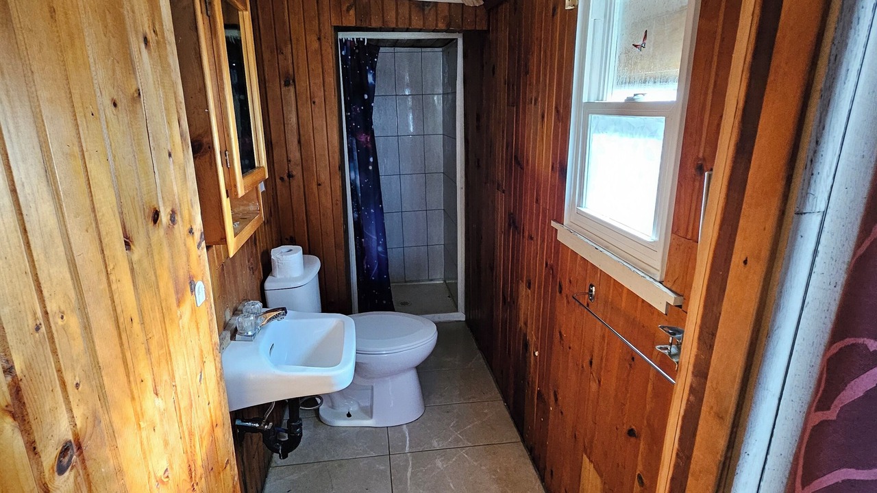 Photo of Bathroom in Lindsay