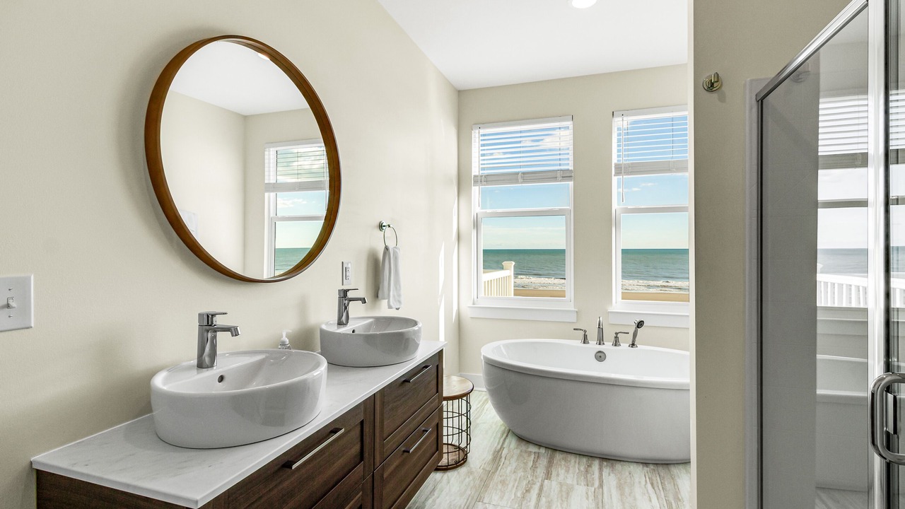 Photo of Bathroom in Crescent Beach