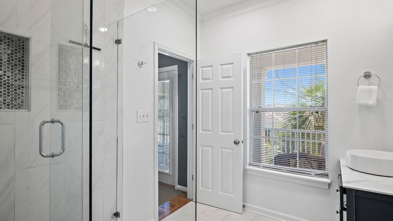 Photo of Bathroom in Emerald Waters Village
