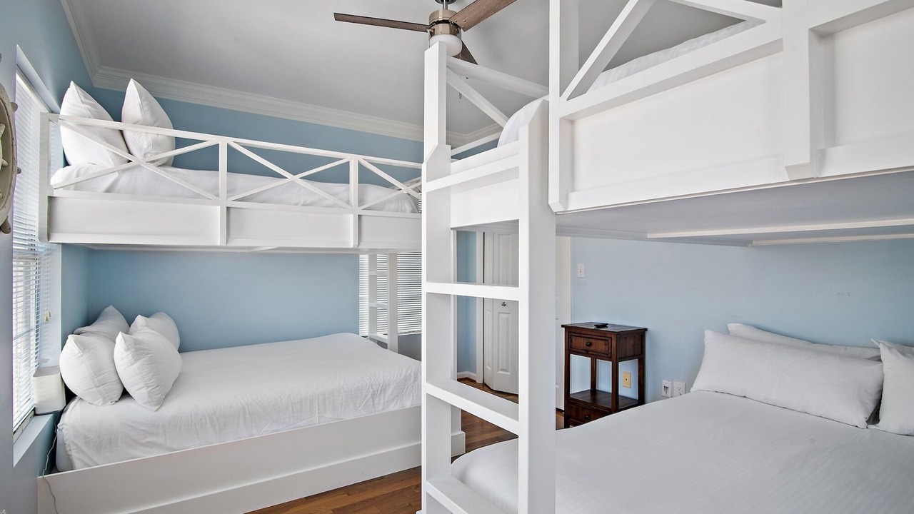 Photo of Bedroom in Emerald Waters Village