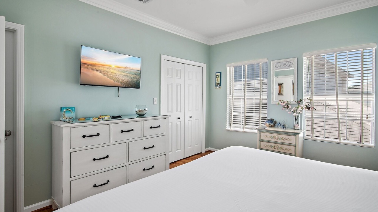 Photo of Bedroom in Emerald Waters Village